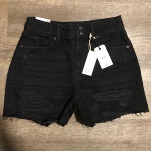 *NWT* Forever 21 Mom Jean Shorts (Size 28)